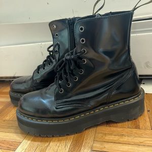 Dr Martens jadon platform boots